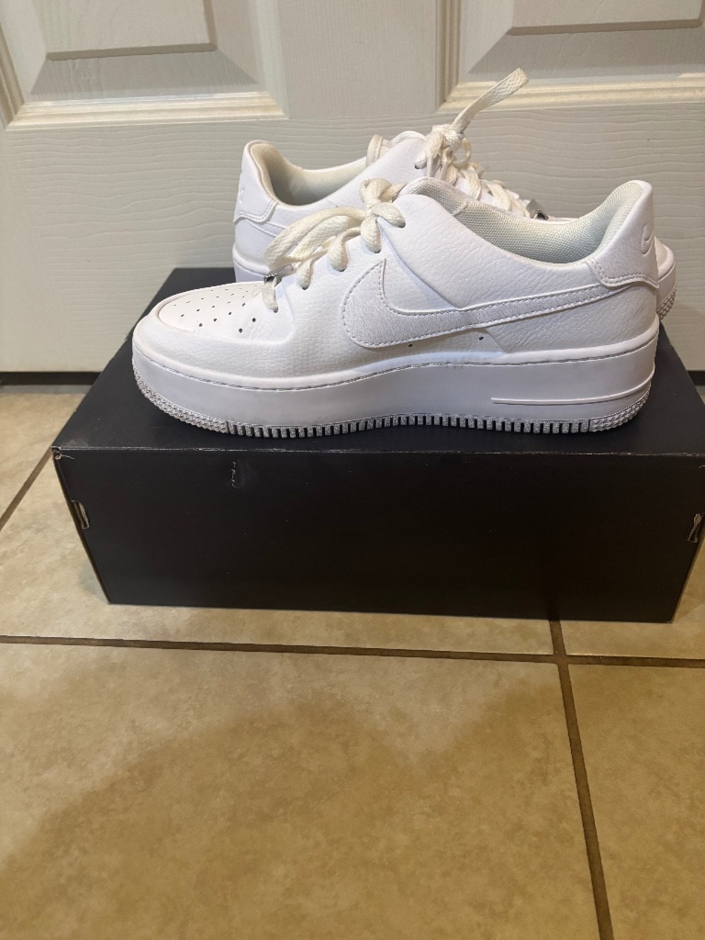 Nike Air Force 1 Sage Low